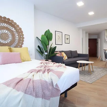 Moderno Estudio En Daire Torremolinos